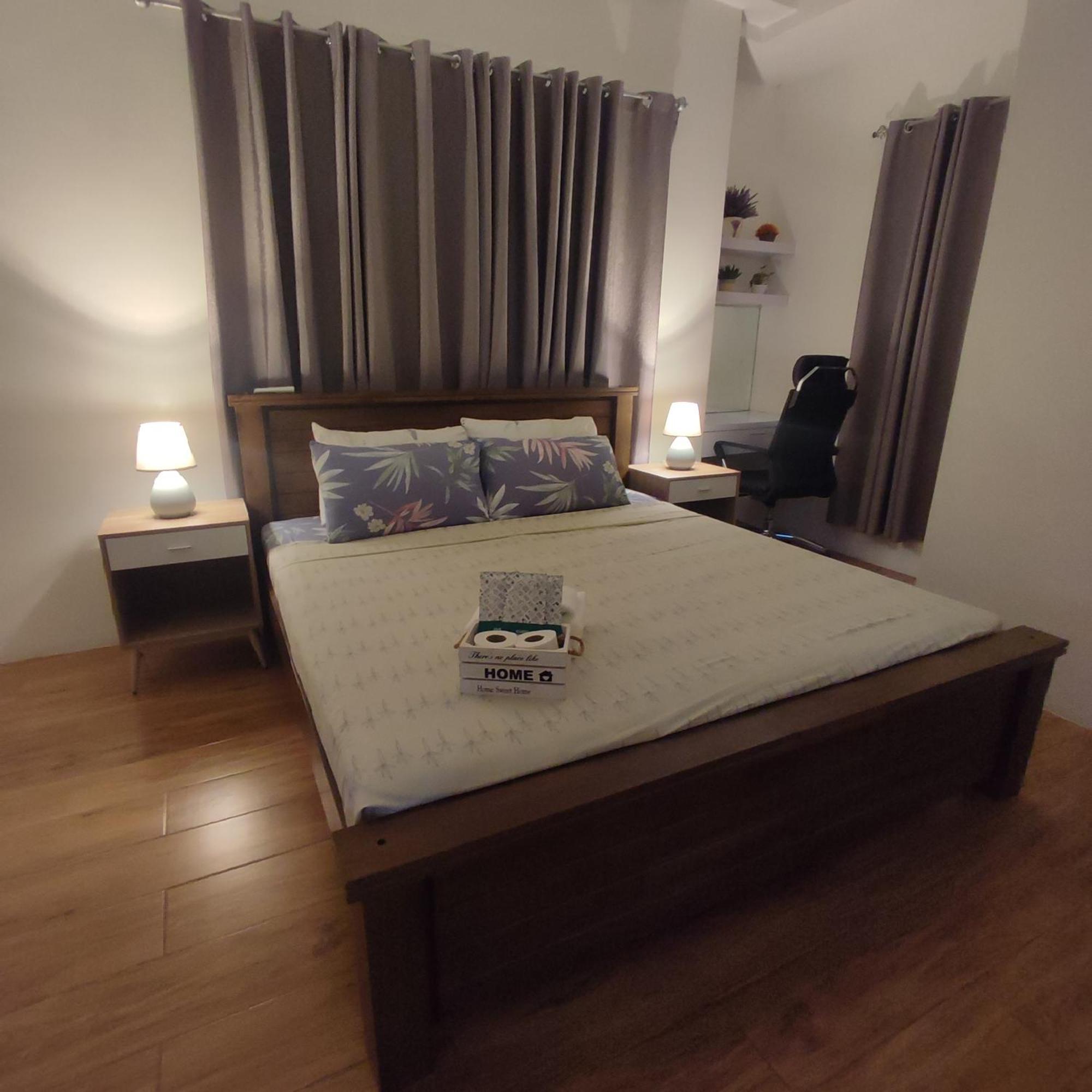 Luxury Spacious 2Br In Salcedo Village Manilla Buitenkant foto