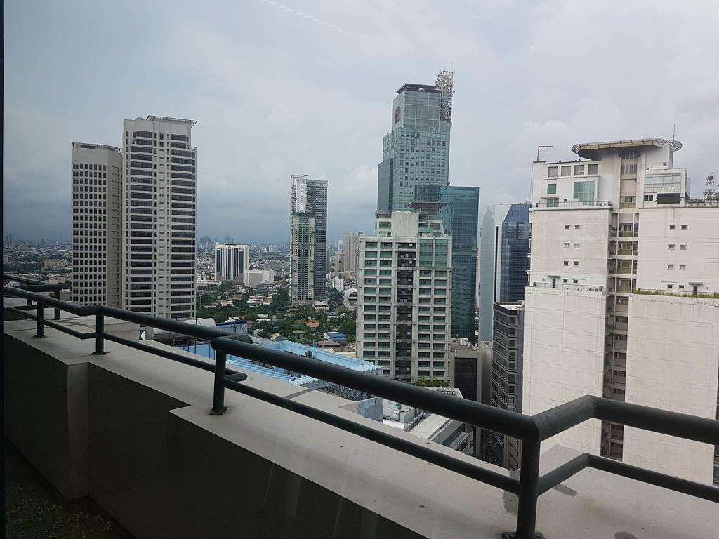 Luxury Spacious 2Br In Salcedo Village Manilla Buitenkant foto