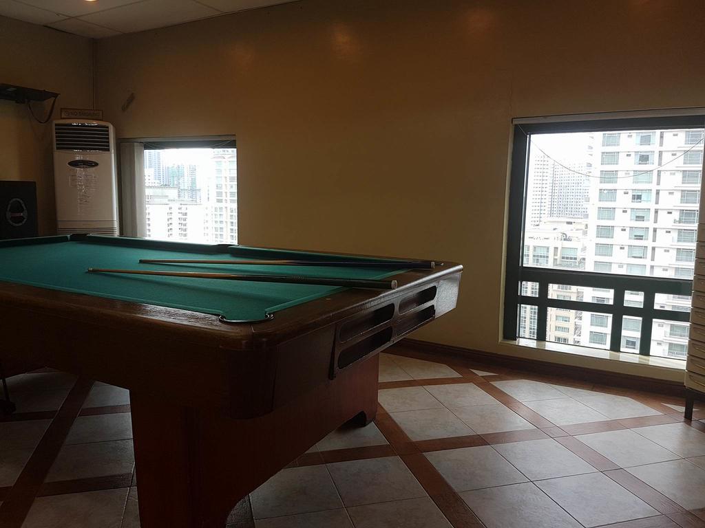 Luxury Spacious 2Br In Salcedo Village Manilla Buitenkant foto