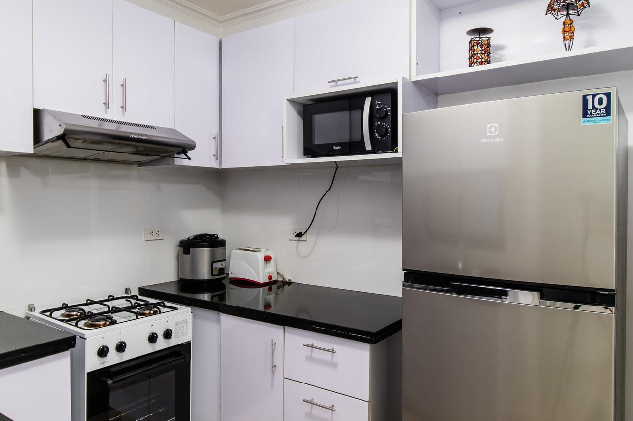 Luxury Spacious 2Br In Salcedo Village Manilla Buitenkant foto