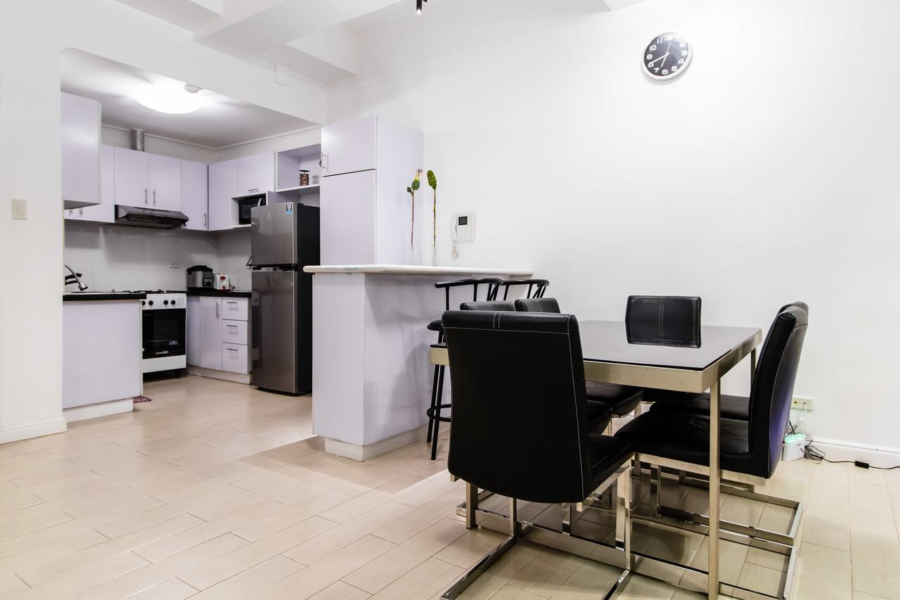 Luxury Spacious 2Br In Salcedo Village Manilla Buitenkant foto