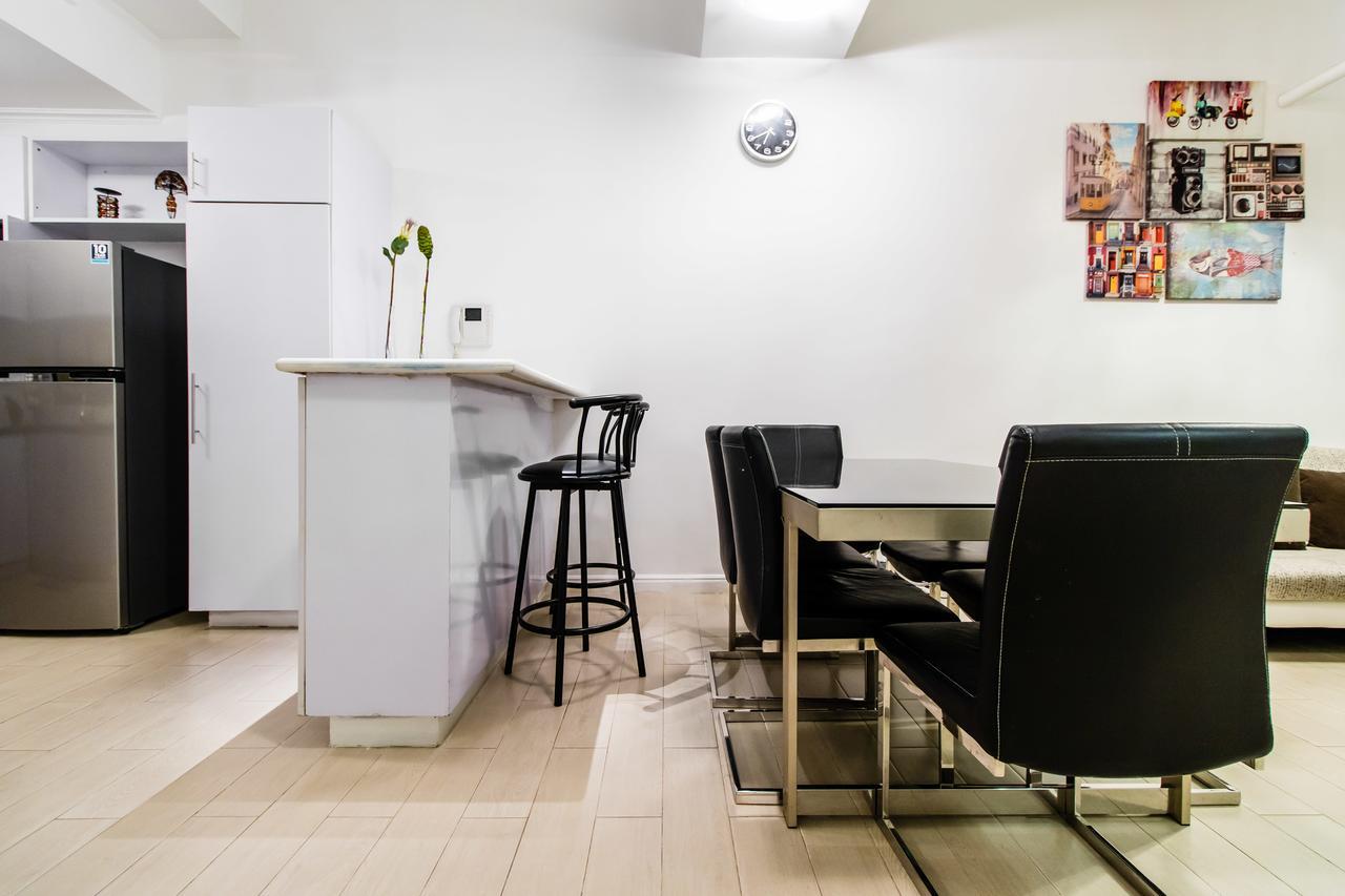 Luxury Spacious 2Br In Salcedo Village Manilla Buitenkant foto