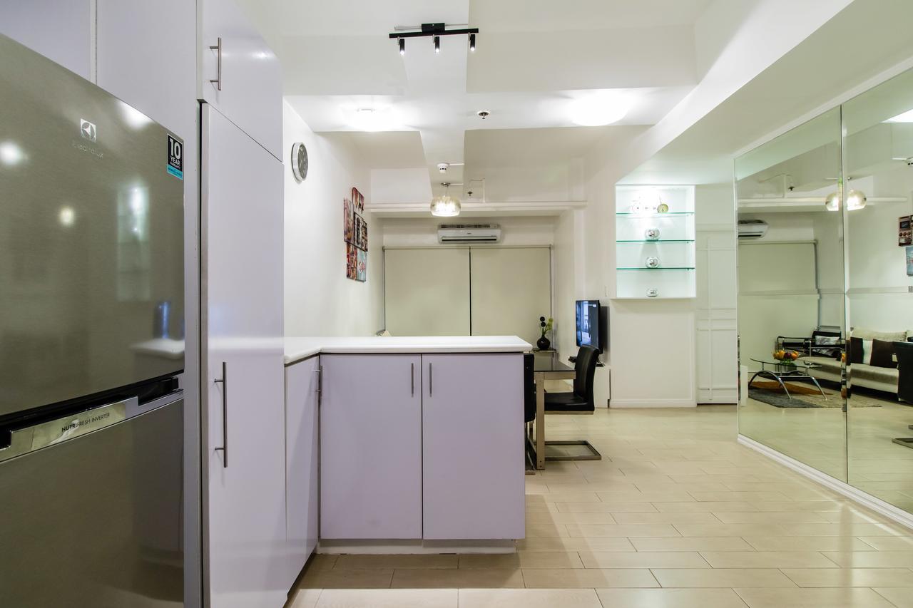 Luxury Spacious 2Br In Salcedo Village Manilla Buitenkant foto