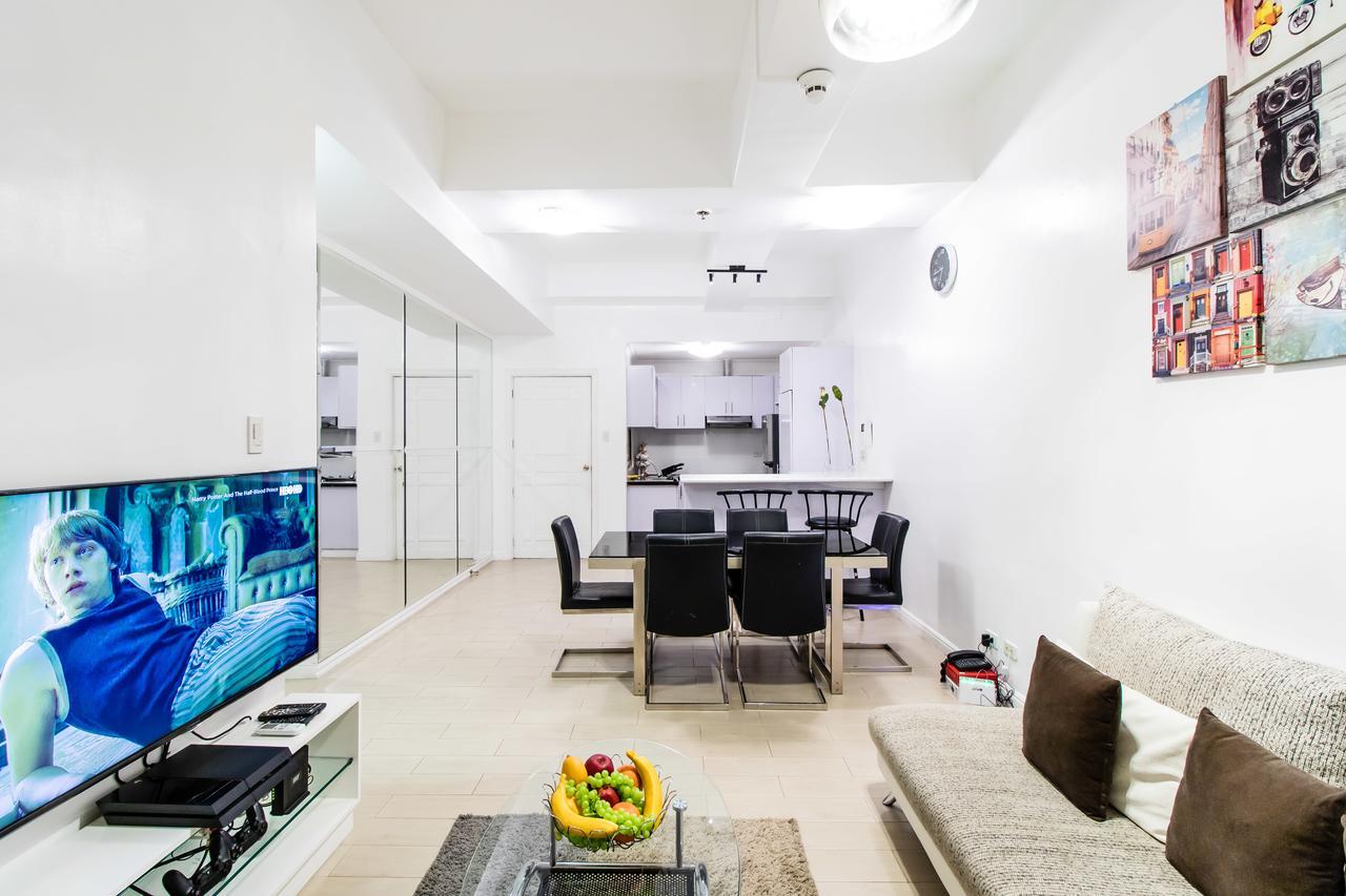 Luxury Spacious 2Br In Salcedo Village Manilla Buitenkant foto